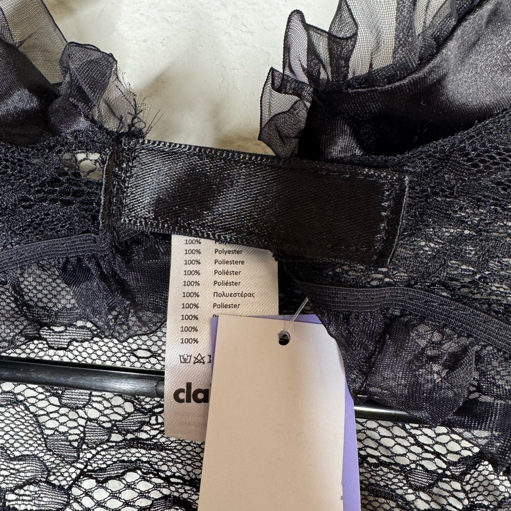 NWT LONG SLEEVE CAPELETTE - Picture 3 of 3